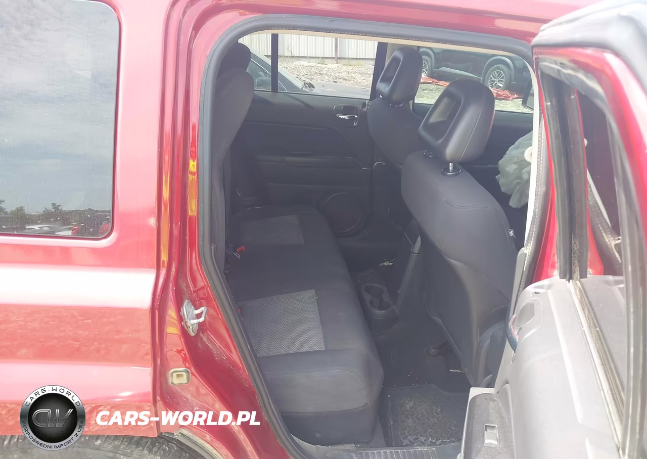 2009 Jeep Patriot Sport VIN:1J4FF28B59D120970 - 8