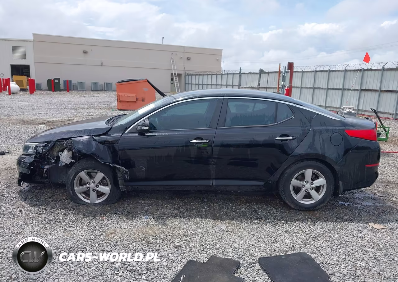 2015 Kia Optima Lx VIN:5XXGM4A70FG391552 - 14