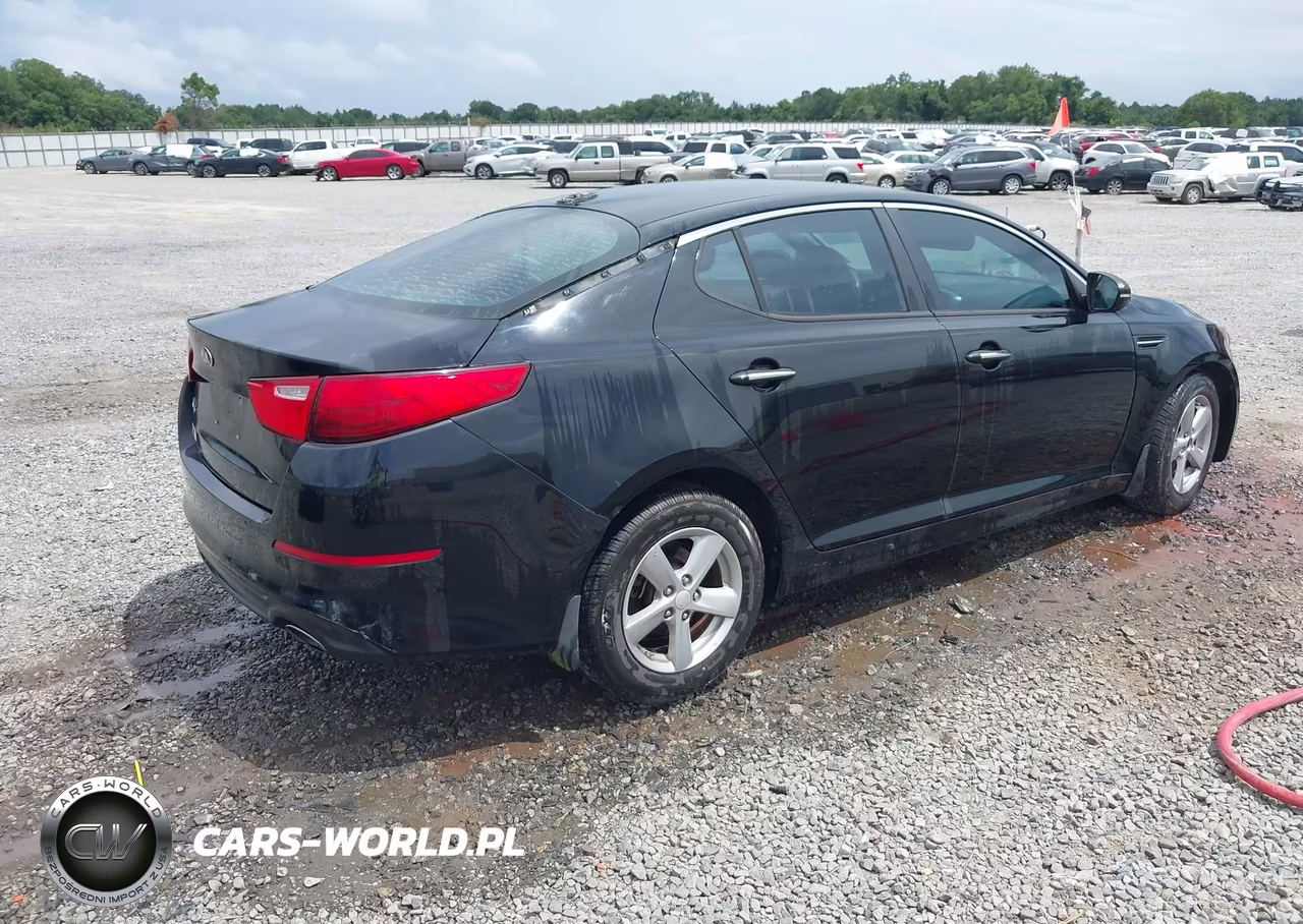 2015 Kia Optima Lx VIN:5XXGM4A70FG391552 - 4