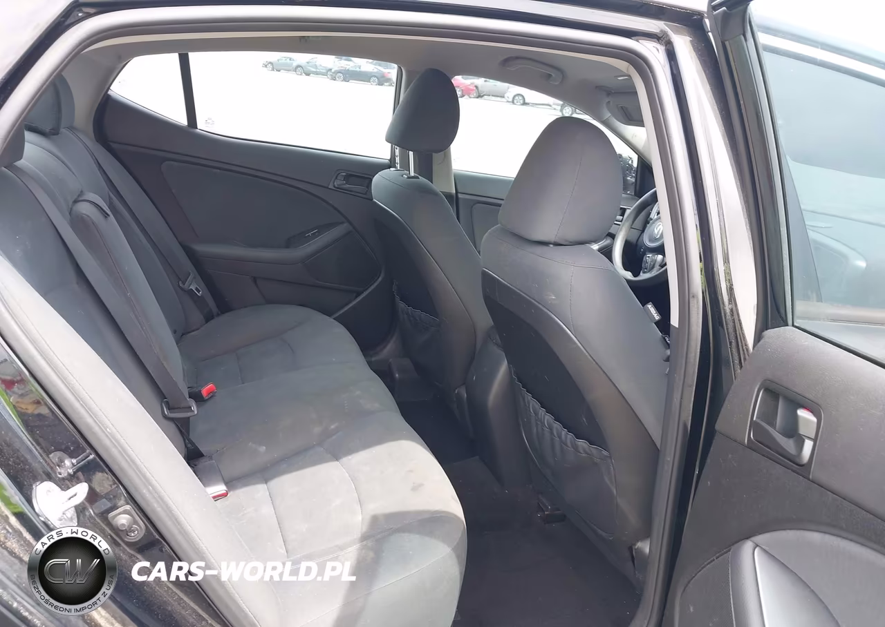 2015 Kia Optima Lx VIN:5XXGM4A70FG391552 - 8