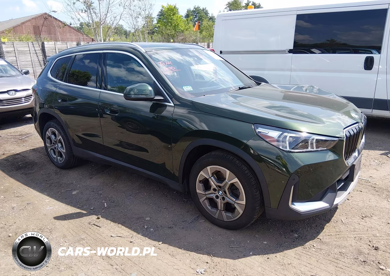 2023 BMW X1 xDrive28I – zdjęcie 1 z 16