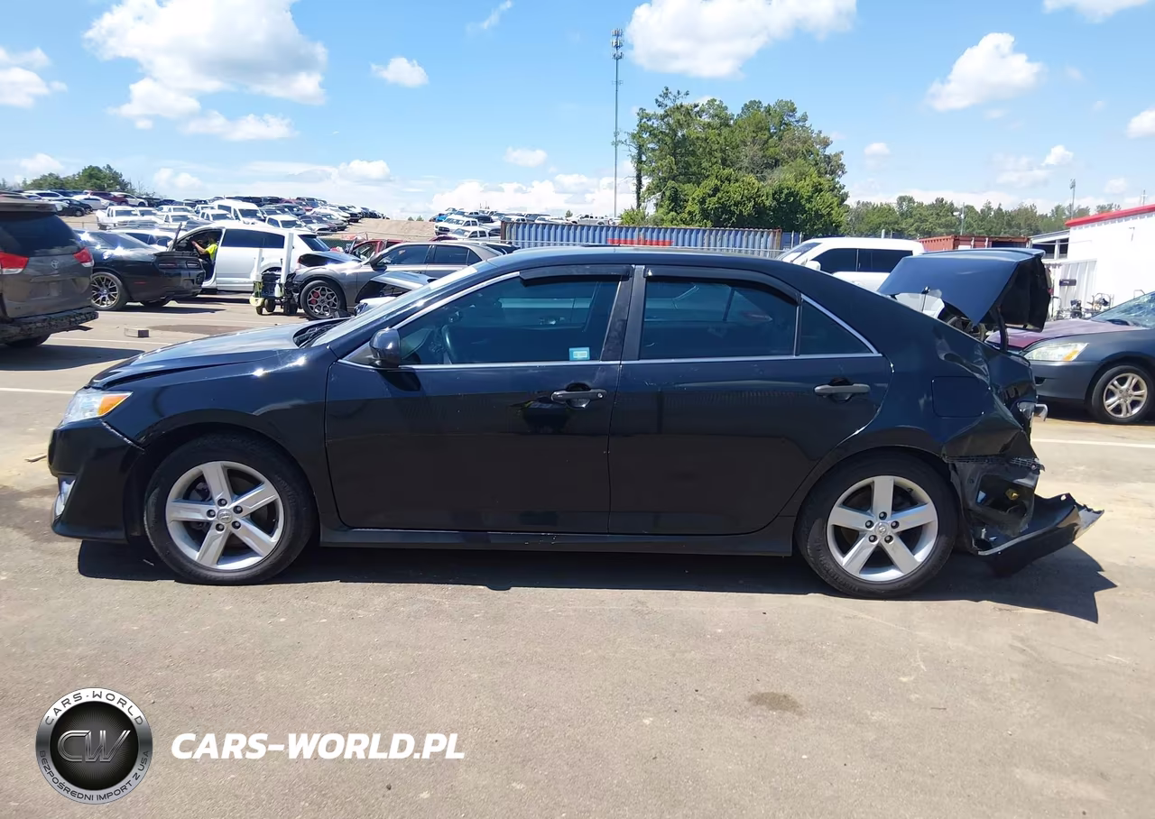 2014 Toyota Camry Se VIN:4T1BF1FK6EU306671 - 15