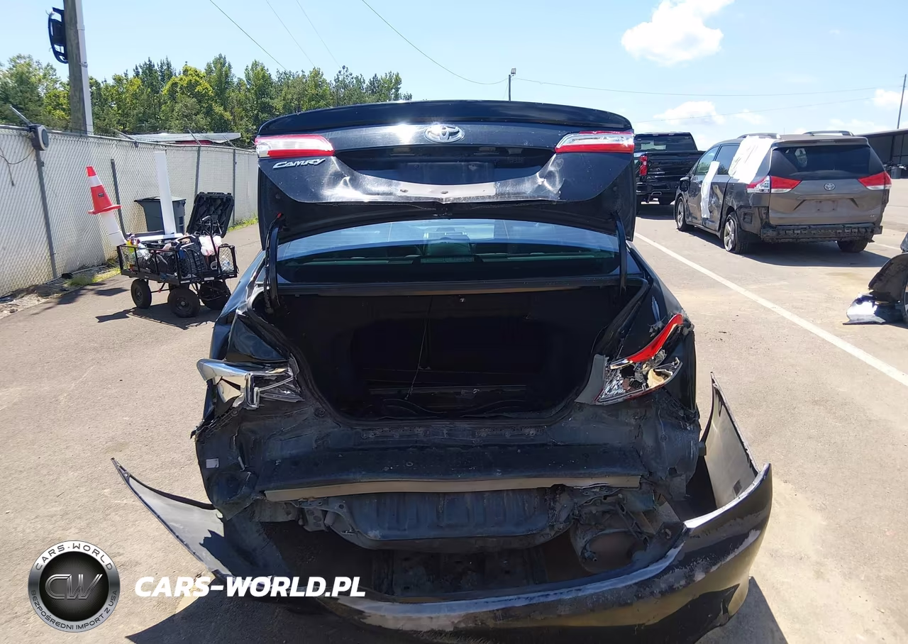 2014 Toyota Camry Se VIN:4T1BF1FK6EU306671 - 17