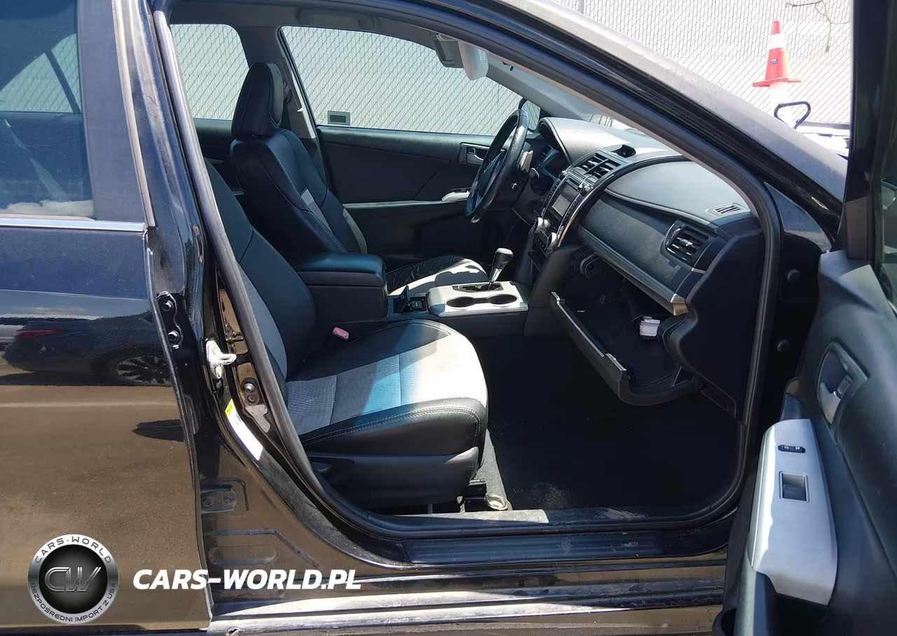 2014 Toyota Camry Se VIN:4T1BF1FK6EU306671 - 5