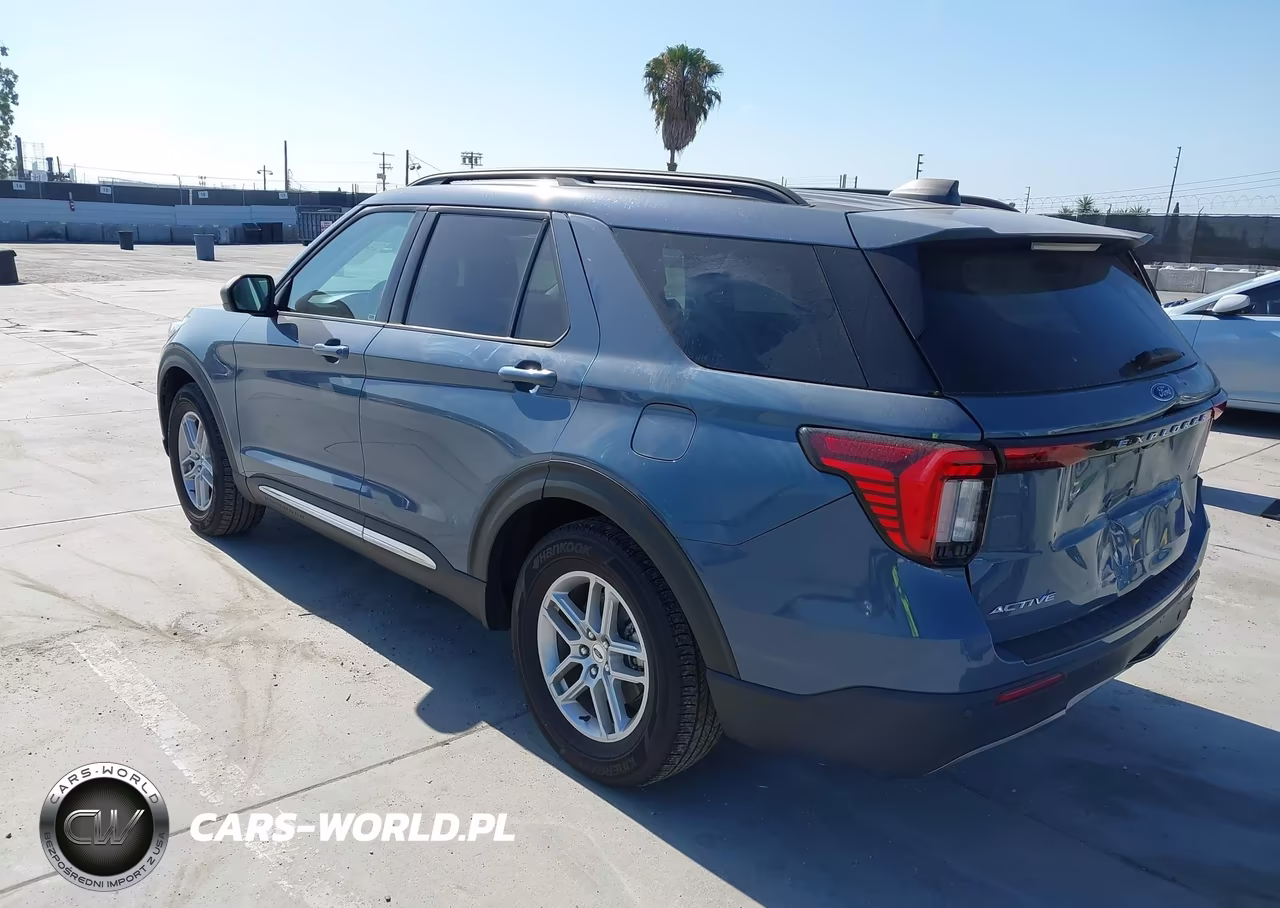2025 Ford Explorer Active VIN:1FMUK7DHXSGA27734 - 3