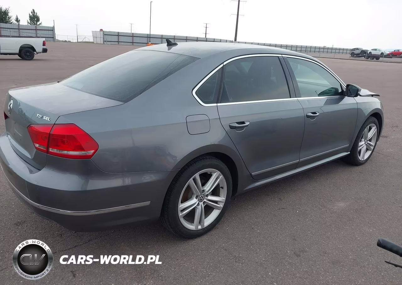 2014 Volkswagen Passat 2.0L Tdi Sel Premium VIN:1VWCN7A30EC086963 - 4