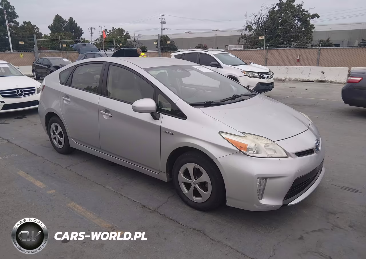 2013 Toyota Prius Four – zdjęcie 1 z 16