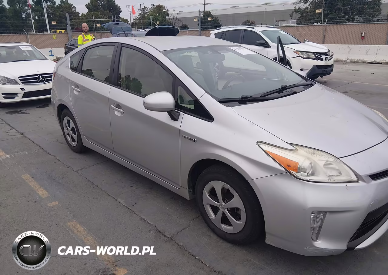 2013 Toyota Prius Four VIN:JTDKN3DU5D5628878 - 6