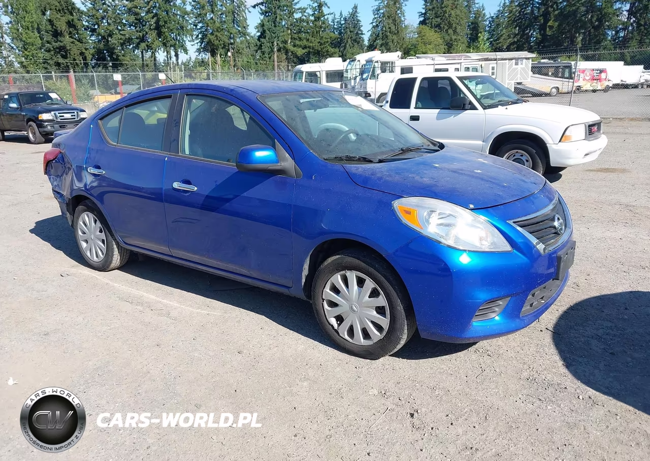 2013 Nissan Versa 1.6 Sv
