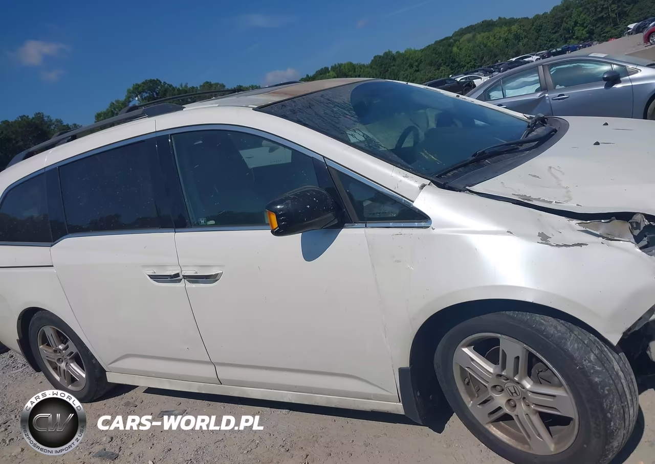 2012 Honda Odyssey Touring-Touring Elite VIN:5FNRL5H99CB131660 - 13