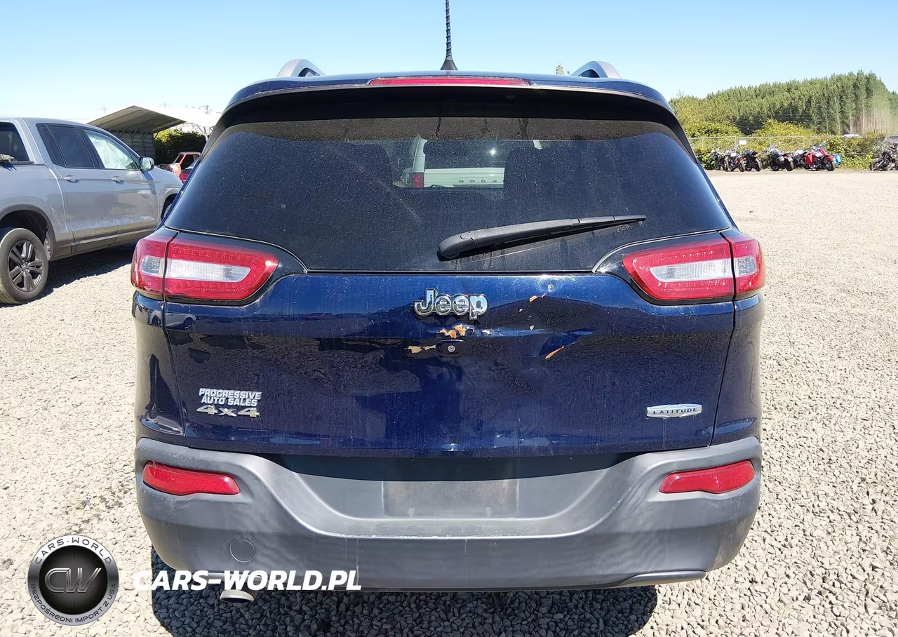 2016 Jeep Cherokee Latitude VIN:1C4PJMCB1GW203678 - 16