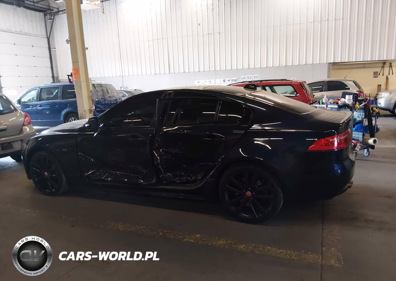 2017 Jaguar Xe 35T R-Sport VIN:SAJAL4BV4HA965740 - 14