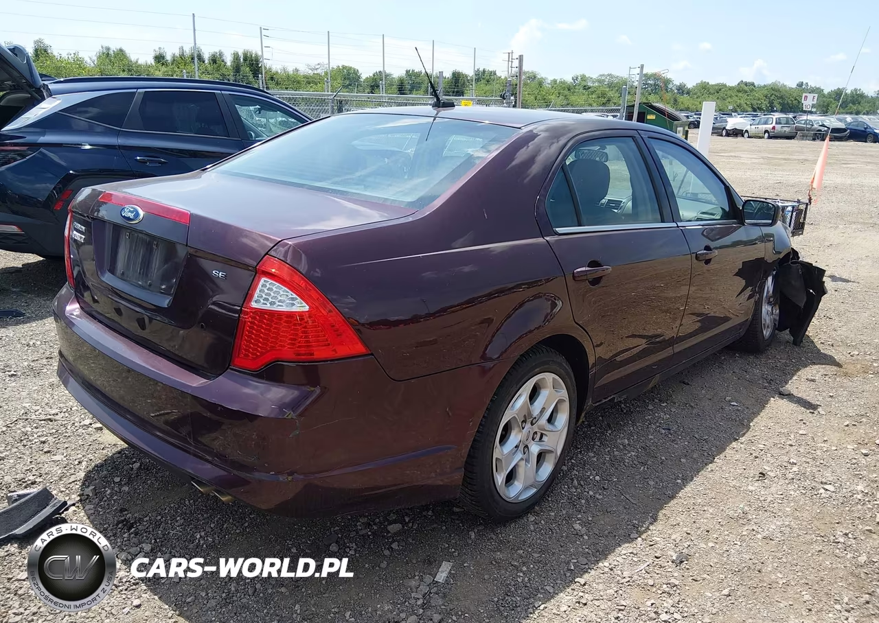 2011 Ford Fusion Se VIN:3FAHP0HAXBR246655 - 4