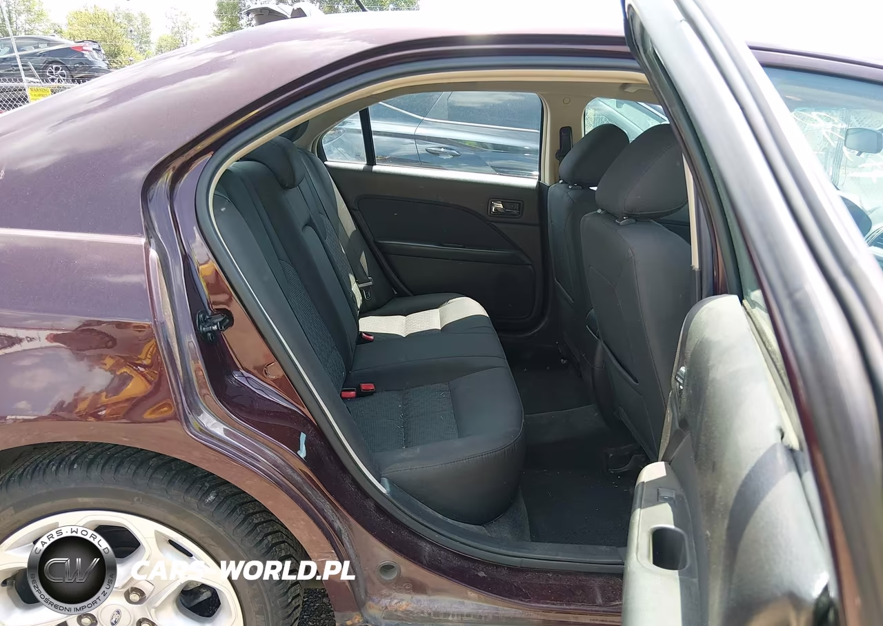 2011 Ford Fusion Se VIN:3FAHP0HAXBR246655 - 8