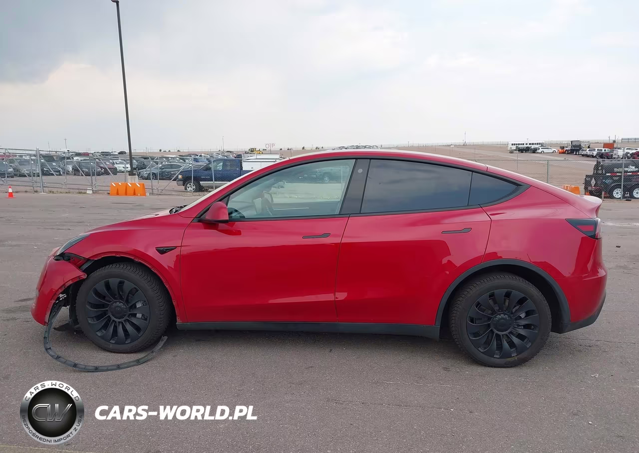 2022 Tesla Model Y Long Range Dual Motor All-Wheel Drive VIN:7SAYGDEE4NF519767 - 13
