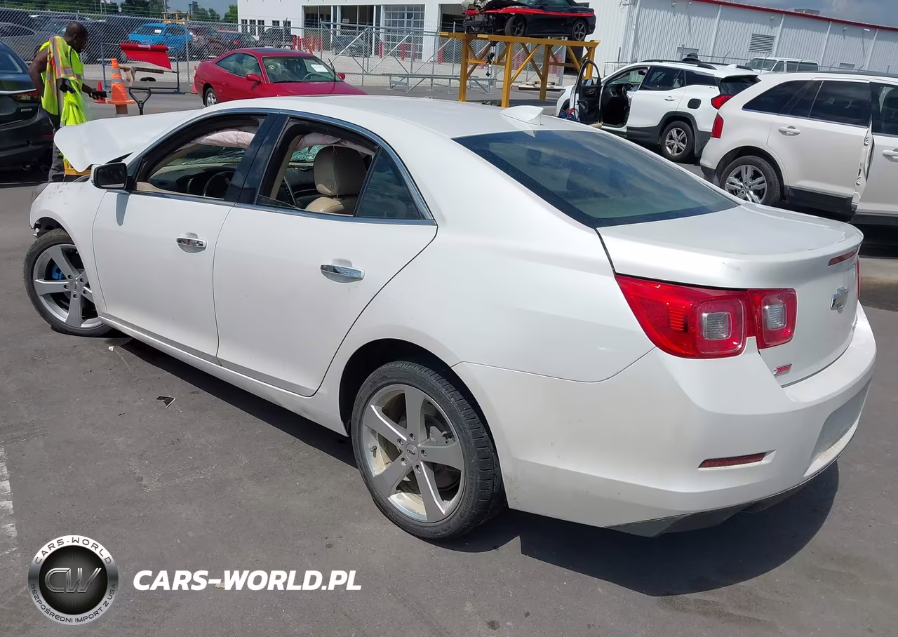 2015 Chevrolet Malibu 2Lz VIN:1G11G5SX1FF207096 - 3