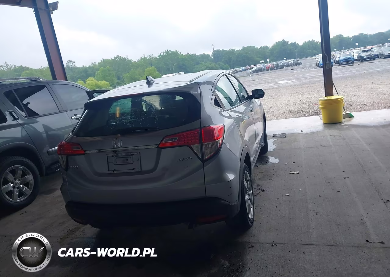 2020 Honda Hr-V Awd Lx VIN:3CZRU6H31LG701511 - 16