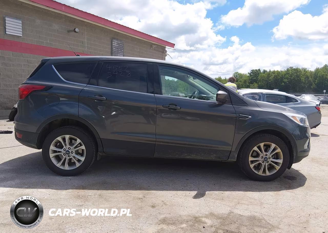 2019 Ford Escape Se VIN:1FMCU9GD8KUB83931 - 14