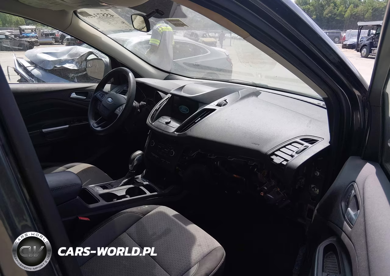 2019 Ford Escape Se VIN:1FMCU9GD8KUB83931 - 5