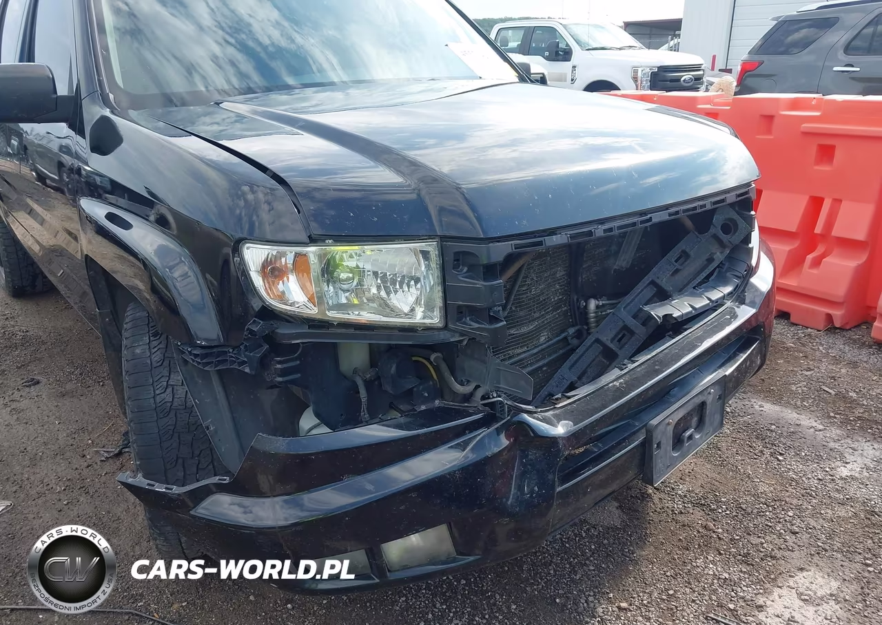 2013 Honda Ridgeline Sport VIN:5FPYK1F72DB016402 - 6