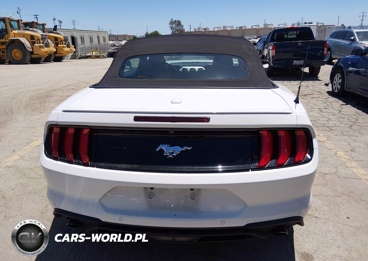 2021 Ford Mustang Ecoboost Premium VIN:1FATP8UH9M5121356 - 16