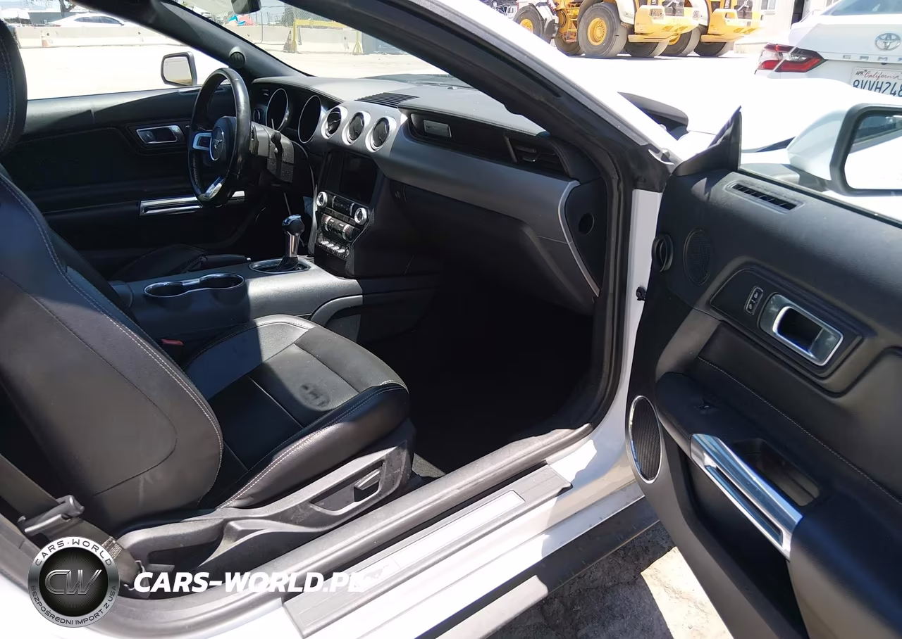 2021 Ford Mustang Ecoboost Premium VIN:1FATP8UH9M5121356 - 5