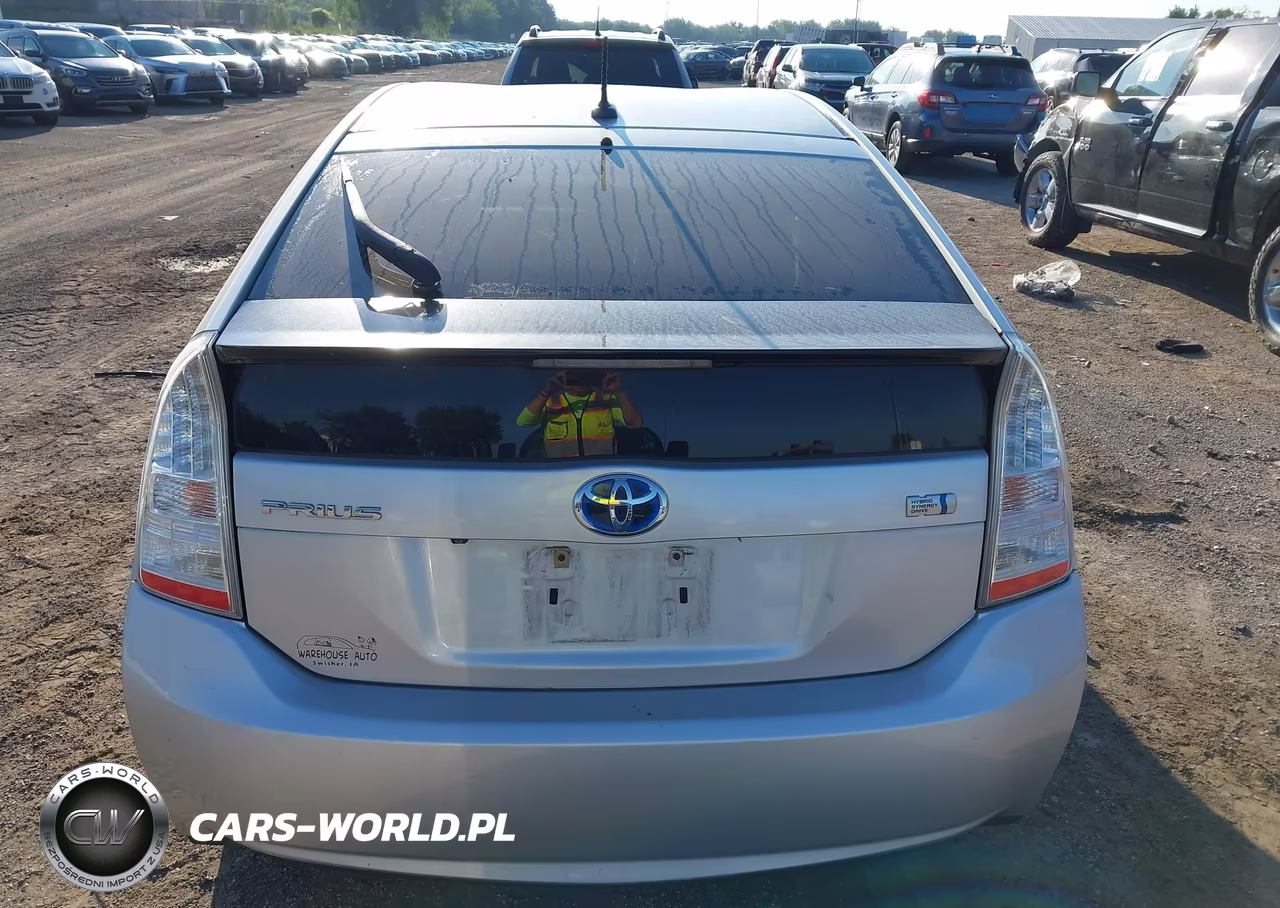 2011 Toyota Prius Three VIN:JTDKN3DU0B1438491 - 16