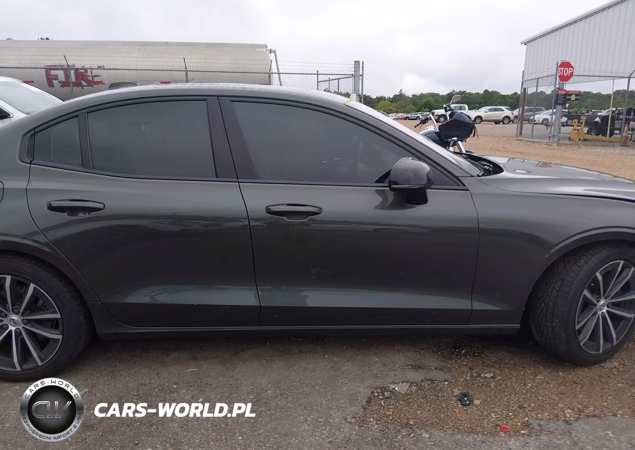 2021 Volvo S60 T5 Momentum VIN:7JR102TZ1MG118633 - 14