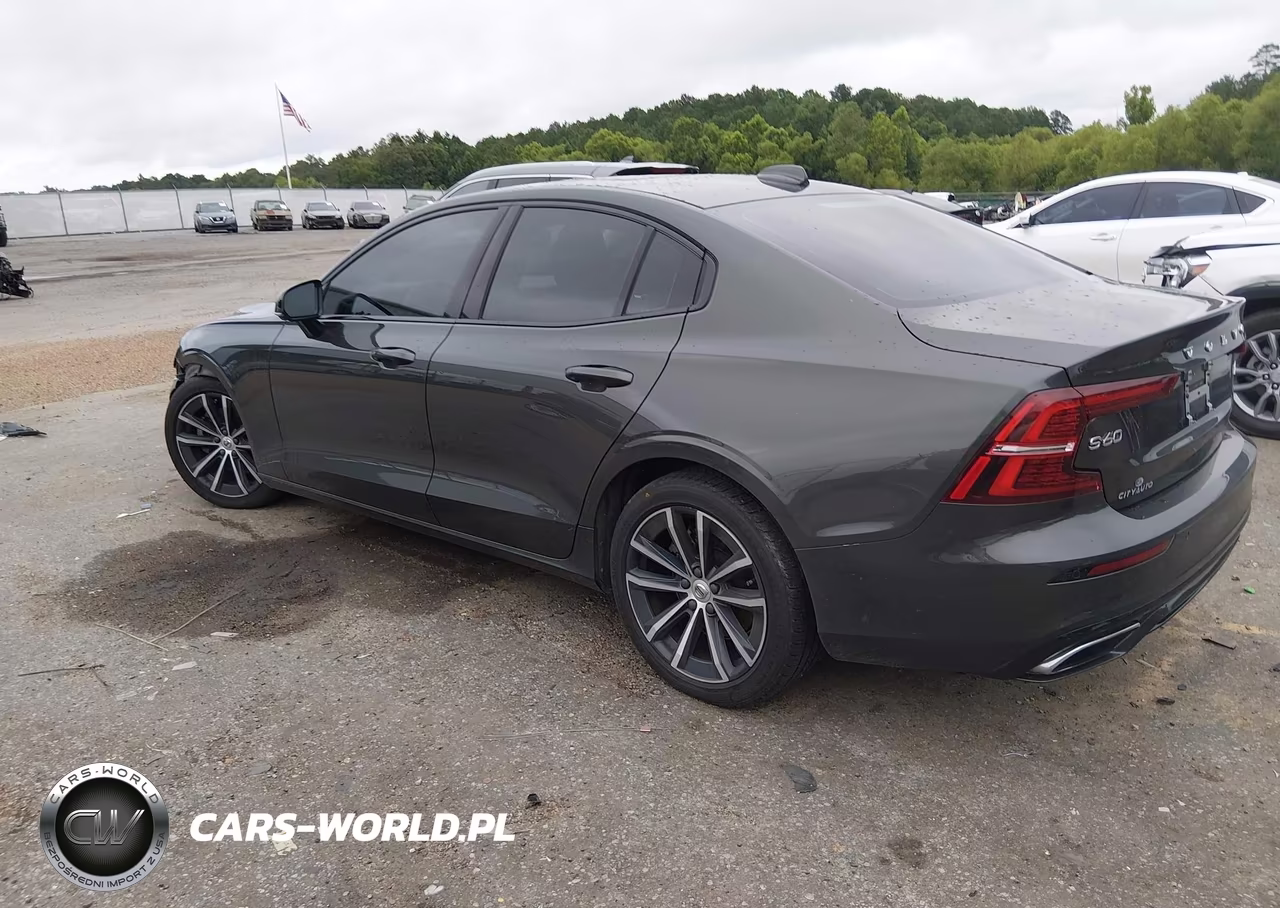 2021 Volvo S60 T5 Momentum VIN:7JR102TZ1MG118633 - 3