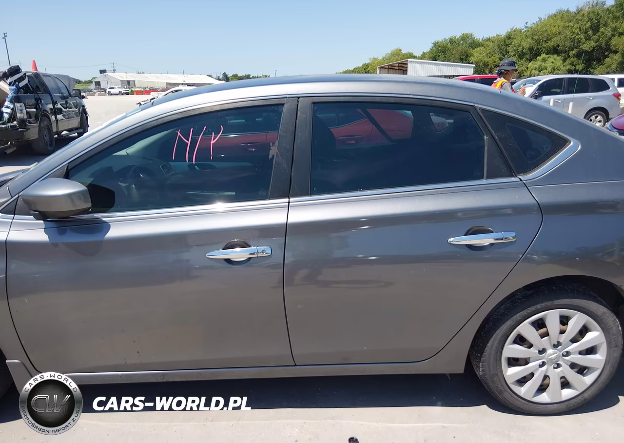2018 Nissan Sentra S VIN:3N1AB7AP1JY338777 - 14