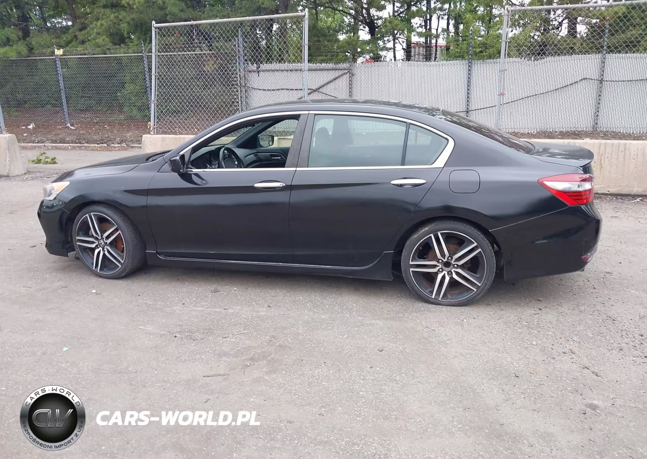 2016 Honda Accord Sport VIN:1HGCR2F5XGA247081 - 14