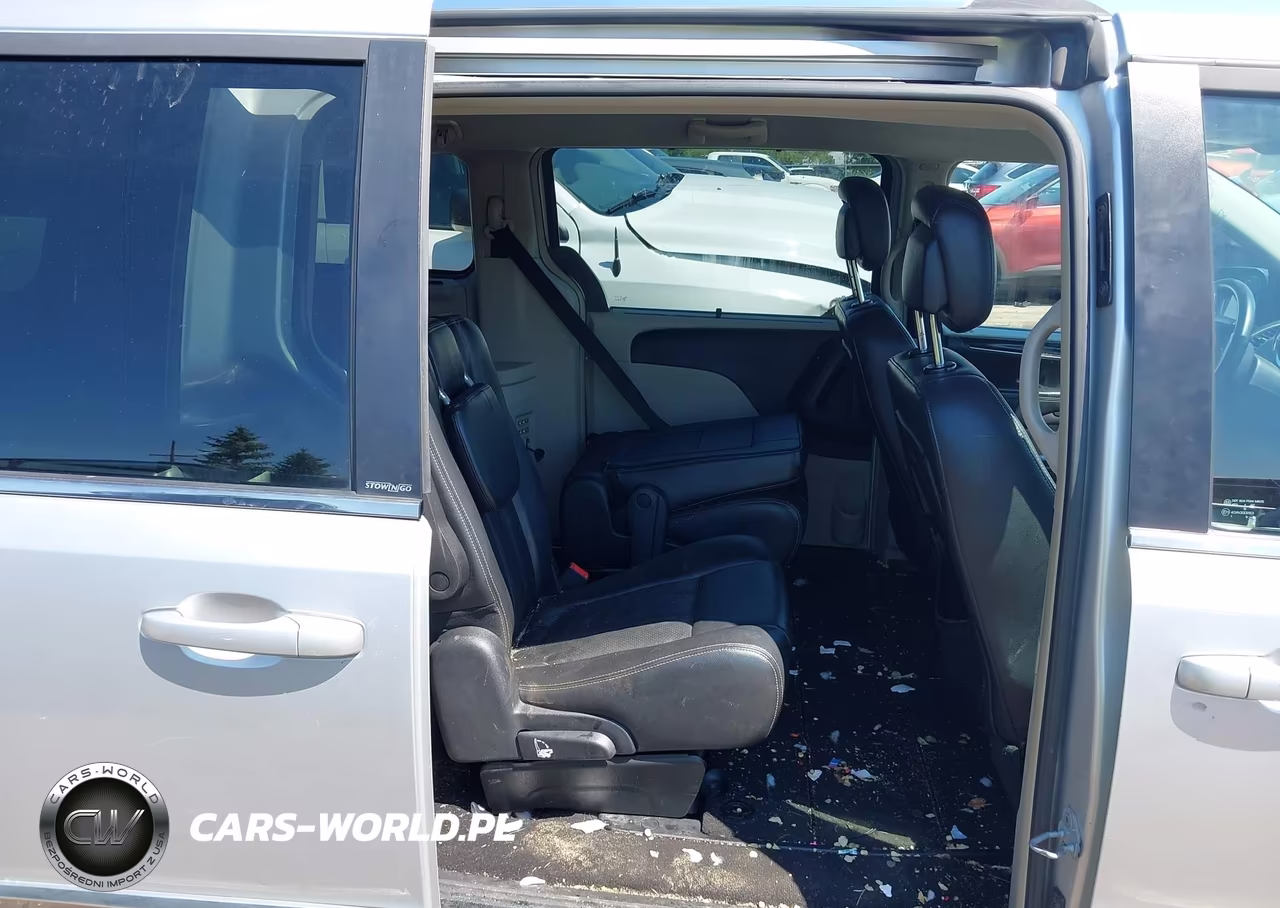 2012 Chrysler Town & Country Touring-L VIN:2C4RC1CG9CR175130 - 8