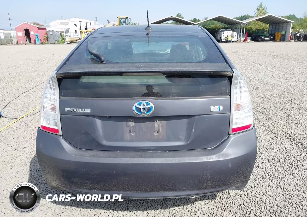 2011 Toyota Prius Three VIN:JTDKN3DU3B0256838 - 16