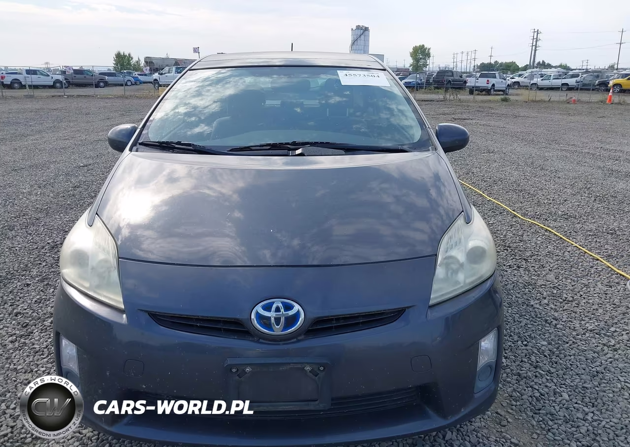 2011 Toyota Prius Three VIN:JTDKN3DU3B0256838 - 6