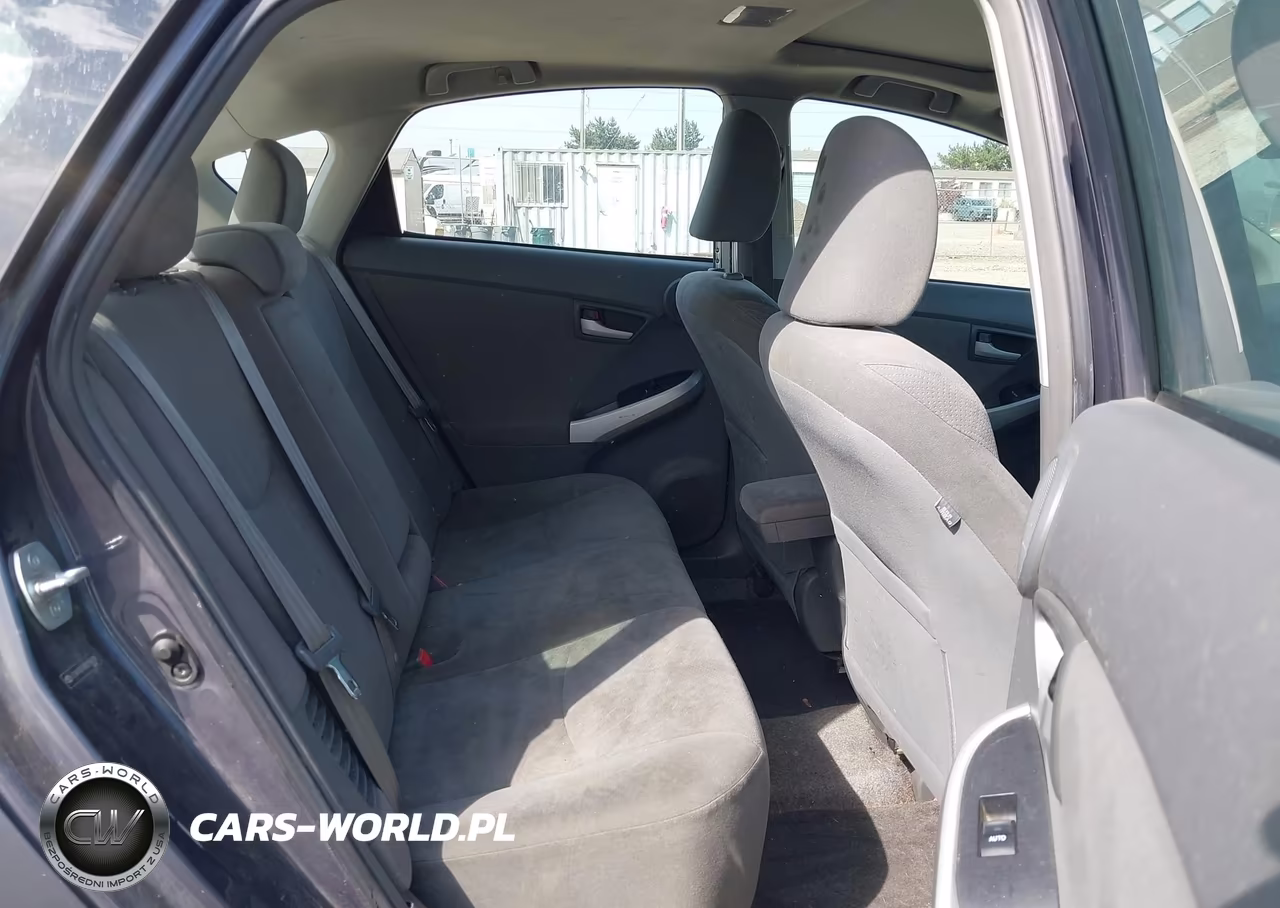 2011 Toyota Prius Three VIN:JTDKN3DU3B0256838 - 8