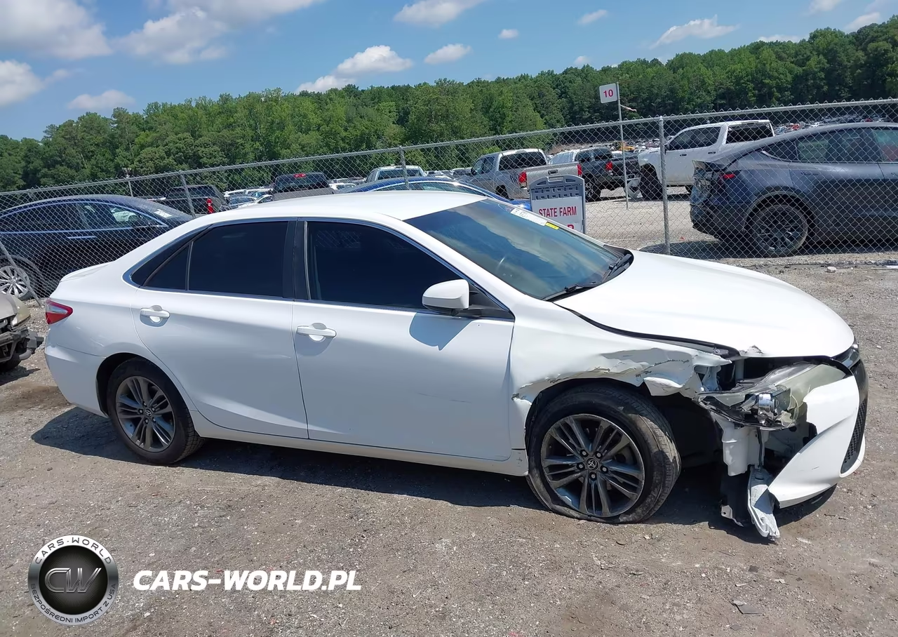 2016 Toyota Camry Se VIN:4T1BF1FK7GU169128 - 13