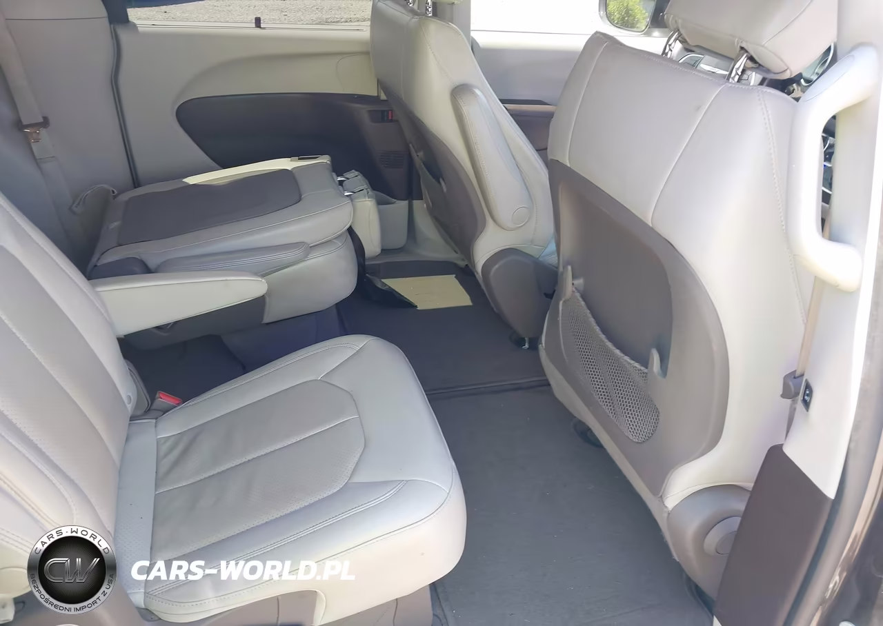 2020 Chrysler Pacifica Touring L VIN:2C4RC1BGXLR269003 - 8