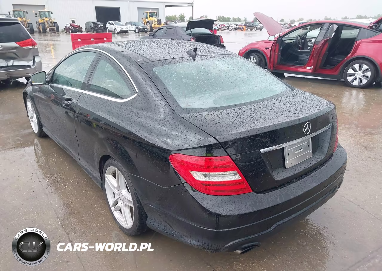 2015 Mercedes-Benz C 250 VIN:WDDGJ4HBXFG417821 - 3