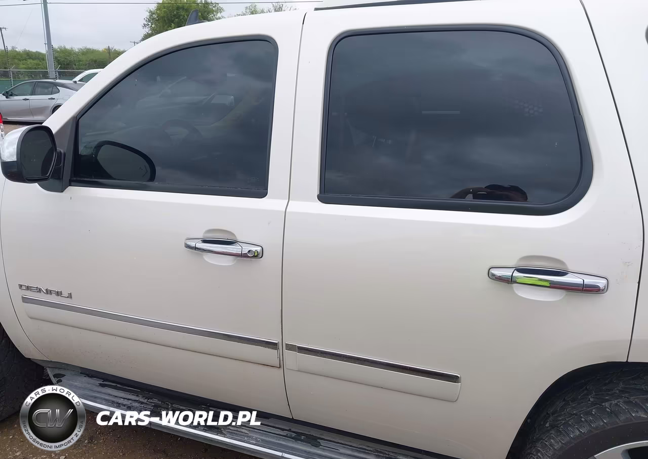 2014 GMC Yukon Denali VIN:1GKS1EEF3ER141295 - 14