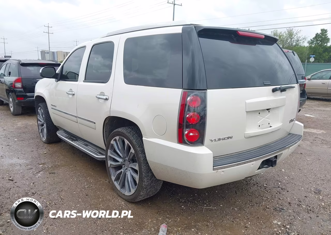 2014 GMC Yukon Denali VIN:1GKS1EEF3ER141295 - 3