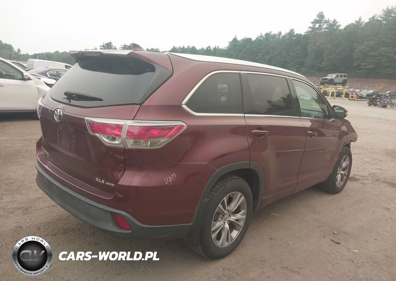 2015 Toyota Highlander Xle V6 VIN:5TDJKRFH5FS098609 - 4