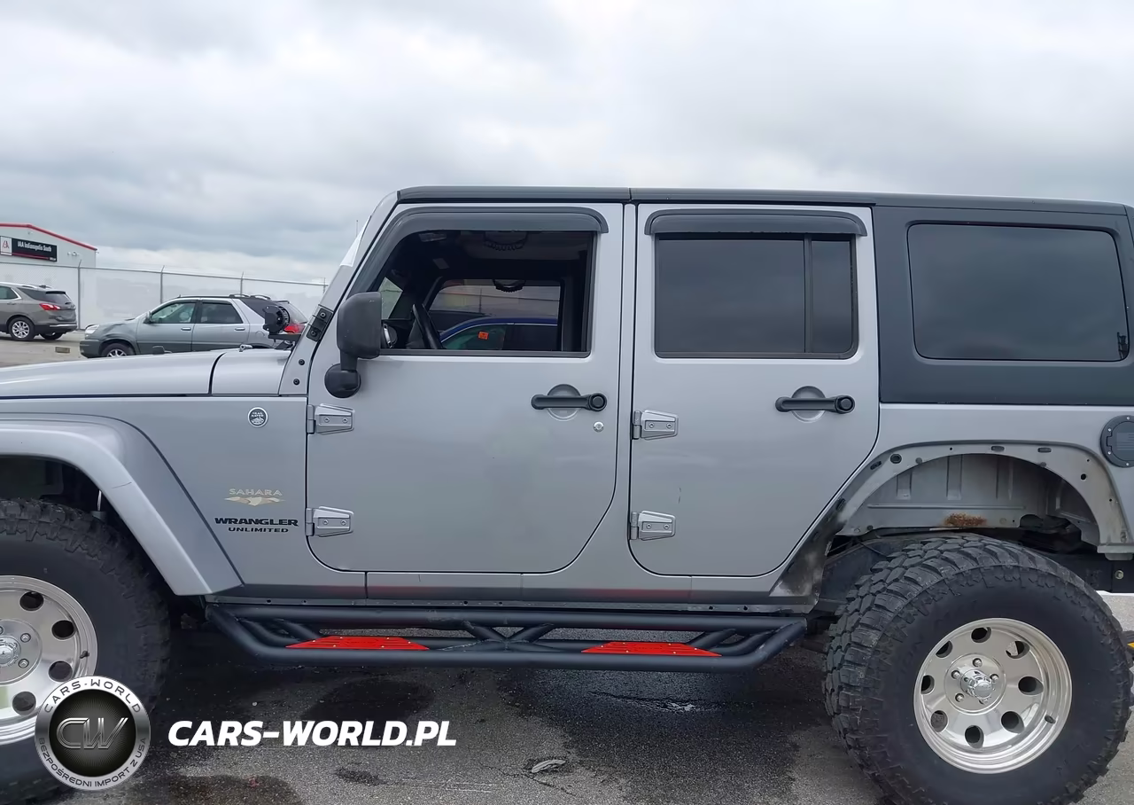 2013 Jeep Wrangler Unlimited Sahara VIN:1C4HJWEG8DL652152 - 15