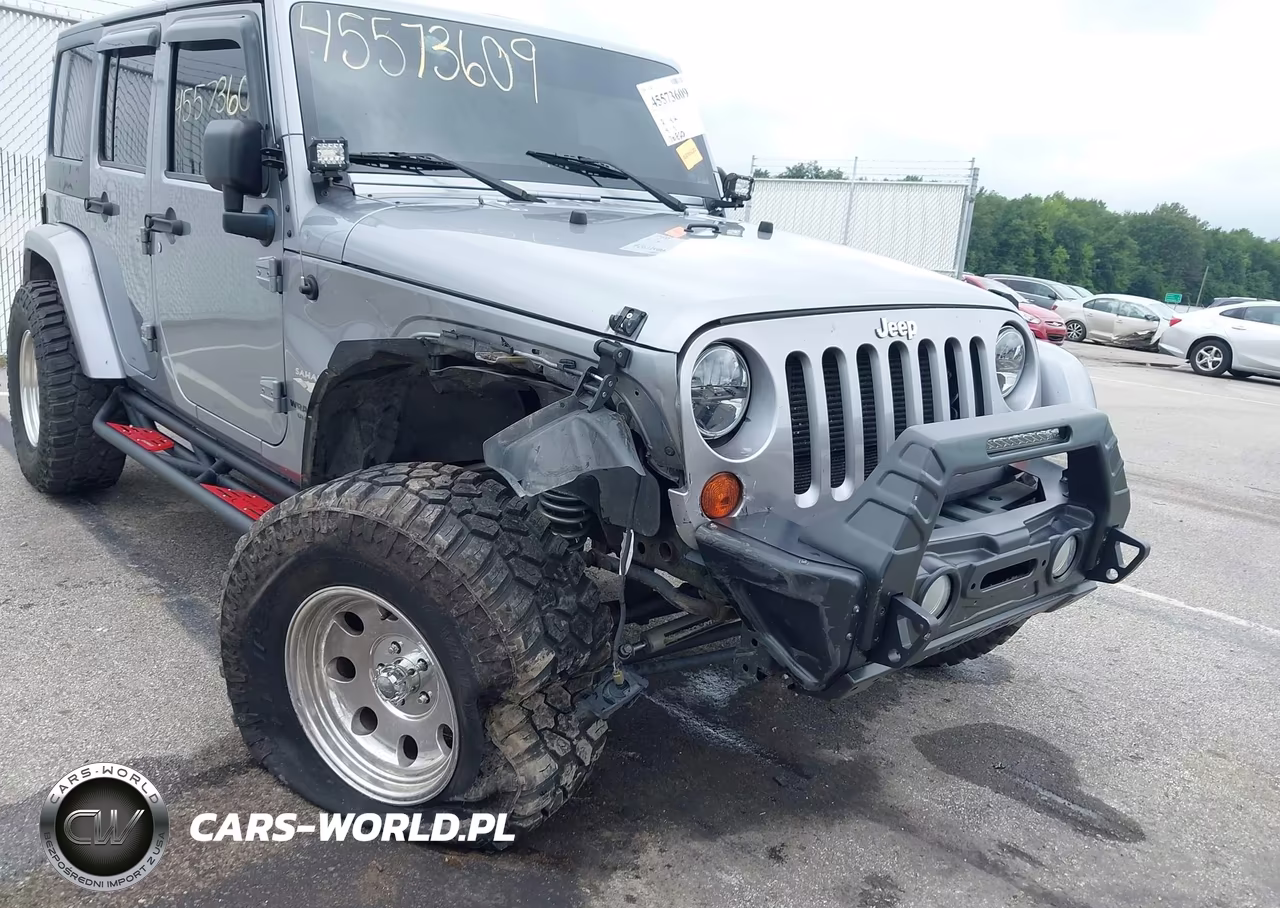 2013 Jeep Wrangler Unlimited Sahara VIN:1C4HJWEG8DL652152 - 6