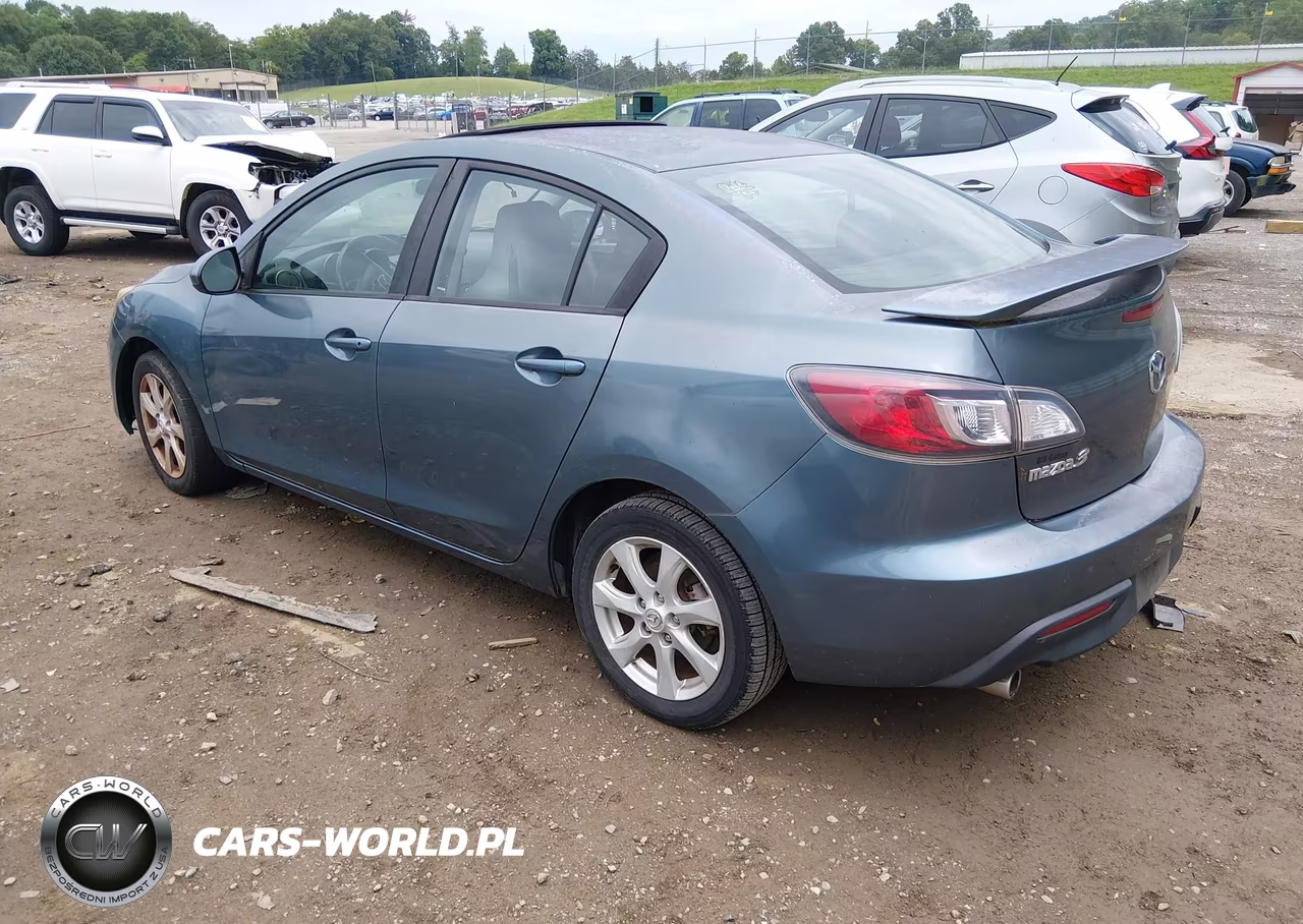 2011 Mazda Mazda3 I Touring VIN:JM1BL1VF1B1383866 - 3