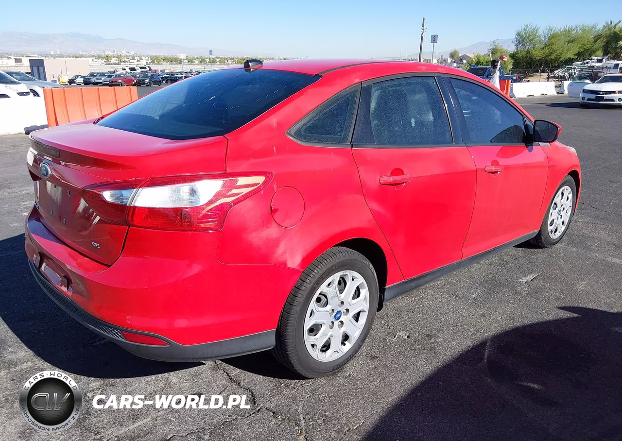 2012 Ford Focus Se VIN:1FAHP3F24CL291071 - 4