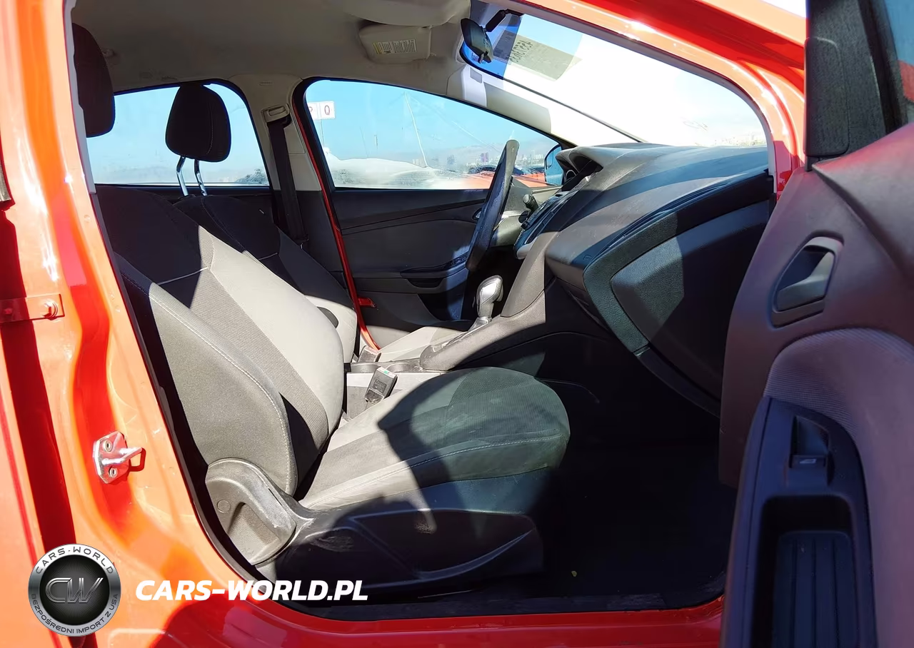 2012 Ford Focus Se VIN:1FAHP3F24CL291071 - 5