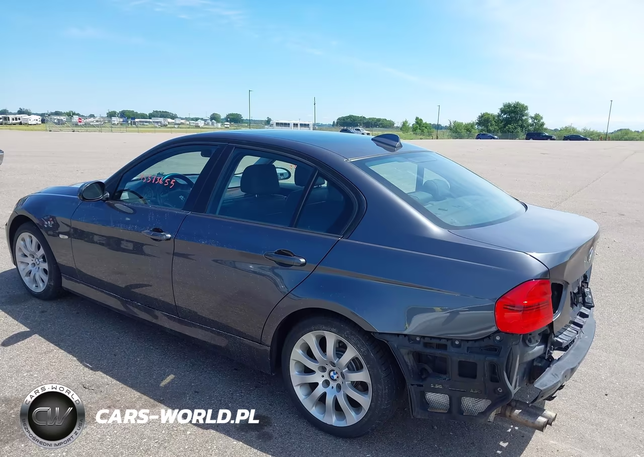 2007 BMW 328Xi VIN:WBAVC935X7KX54527 - 3