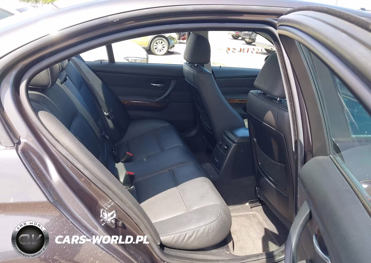 2007 BMW 328Xi VIN:WBAVC935X7KX54527 - 8