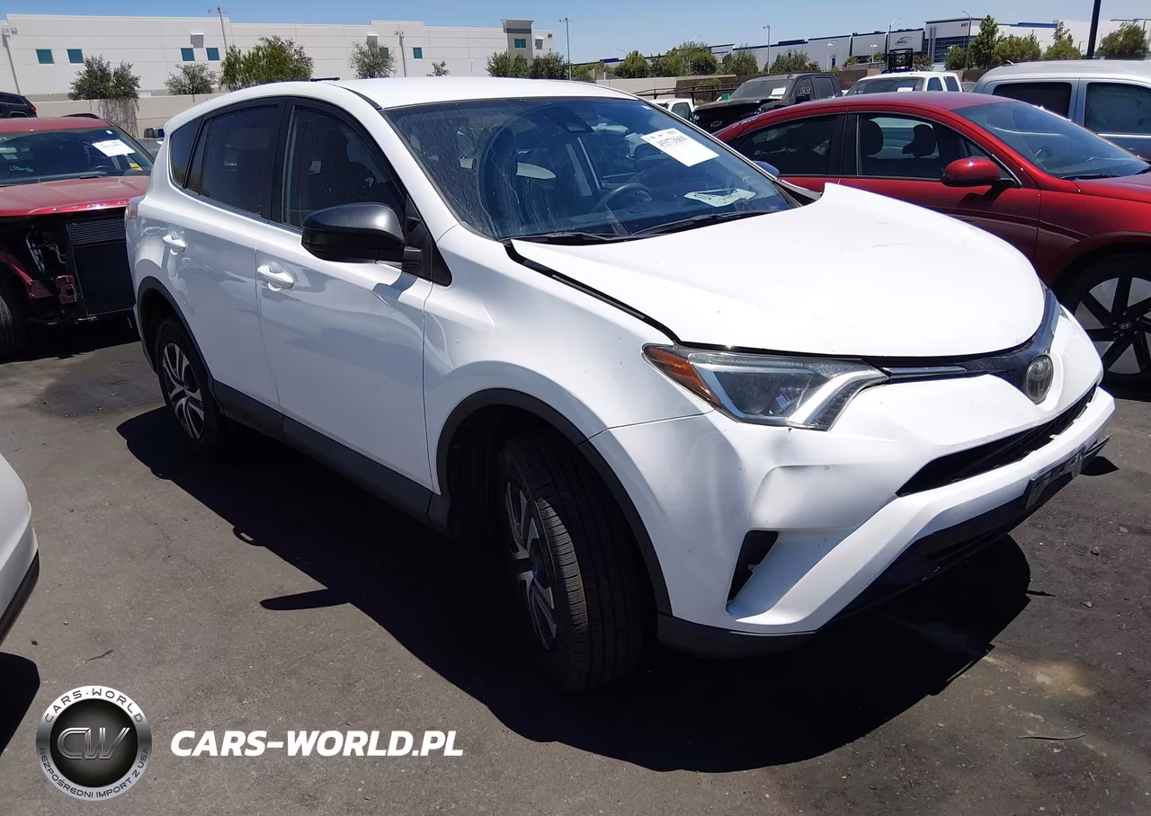 2018 Toyota Rav4 Le – zdjęcie 1 z 17