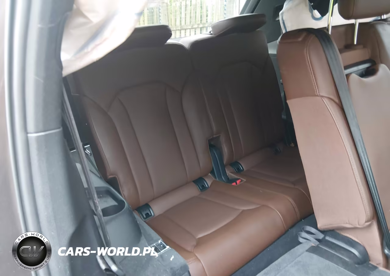 2017 Audi Q7 3.0T Premium VIN:WA1LAAF78HD020418 - 19